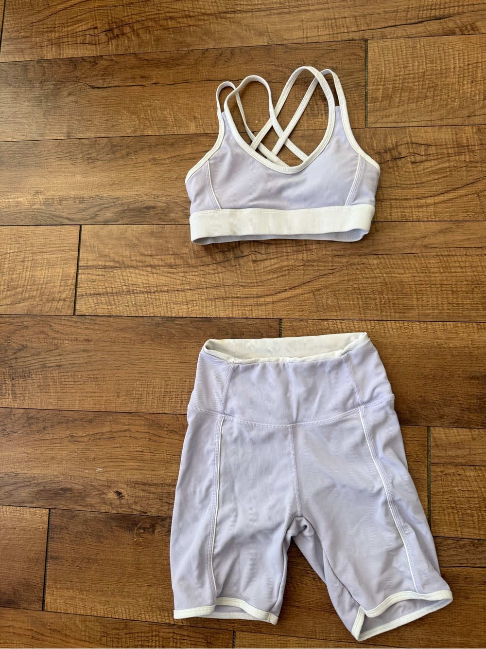 WILO light lavender two piece set
